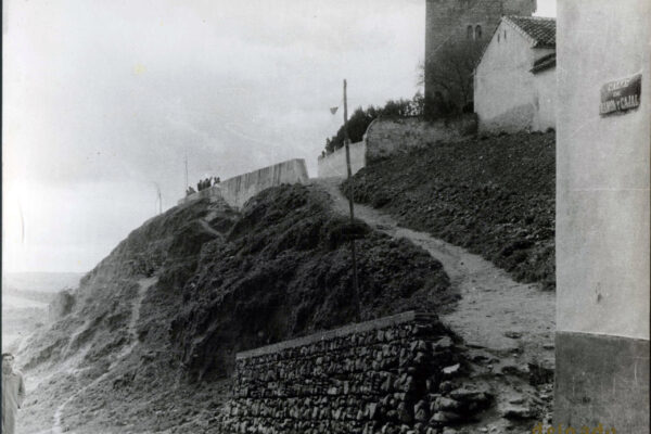 28 - Escuelas del mirador (Ayer)_